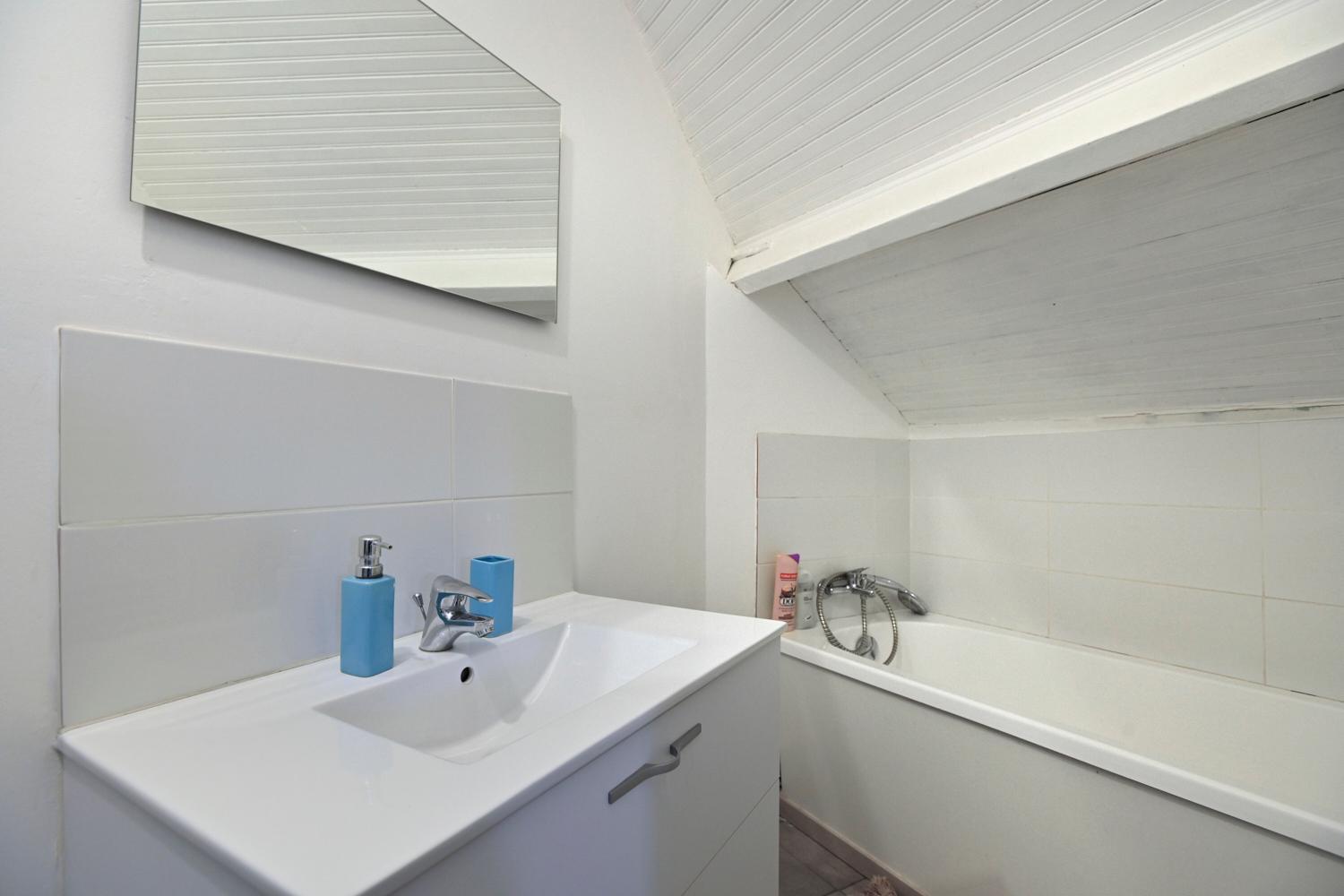 T2 Cosy Et Lumineux - Proche Centre Et Commodites Saint-Quentin  Eksteriør billede